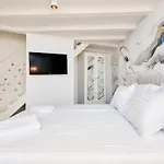 Karma Suites By Dominium